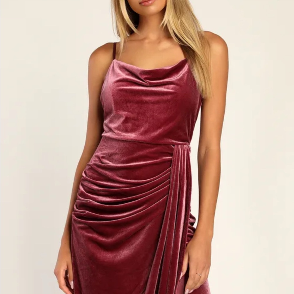Lulus Living it Luxe Mauve Velvet Tulip Mini Dress size small NWT